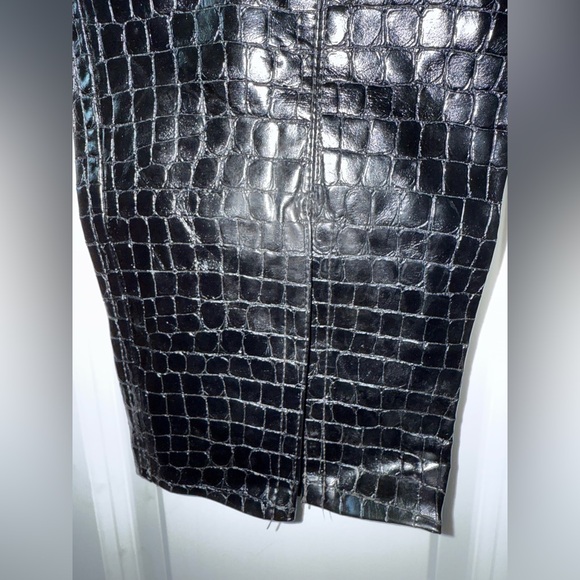 Zara Black Croc-Embossed Pants - Picture 3 of 4